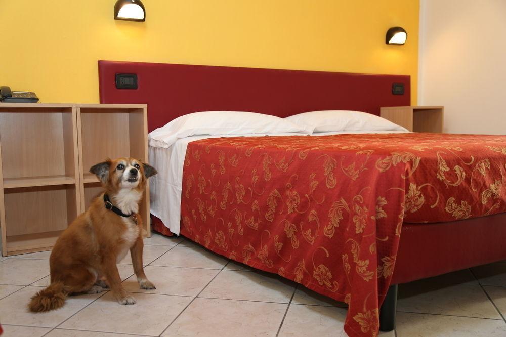 Abbazia Bed & Breakfast Мантуя Екстер'єр фото